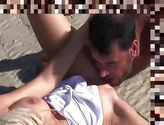 The beautiful Caylian Curtis has anal sex on the beach