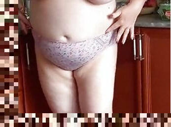 tate-mari, public, rusoaica, amatori, milf, mama, bbw, bucatarie, mama-mother, dansand