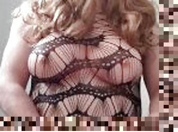 Eva_red2020 Crossdresser E-cup Big tits Fishnet dress Masturbating