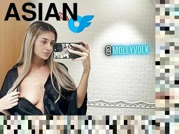 Model's Surprise Exit from OnlyFans - Unravel the Story!