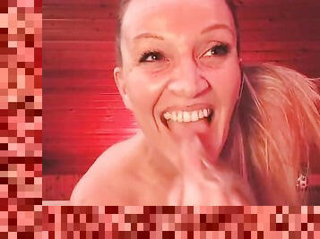Sex addict MILF on webcam